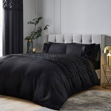 Lattice Cut Velvet Duvet Cover Set - Black