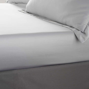 Drap-housse en satin doux et soyeux (30 cm) - Gris argenté
