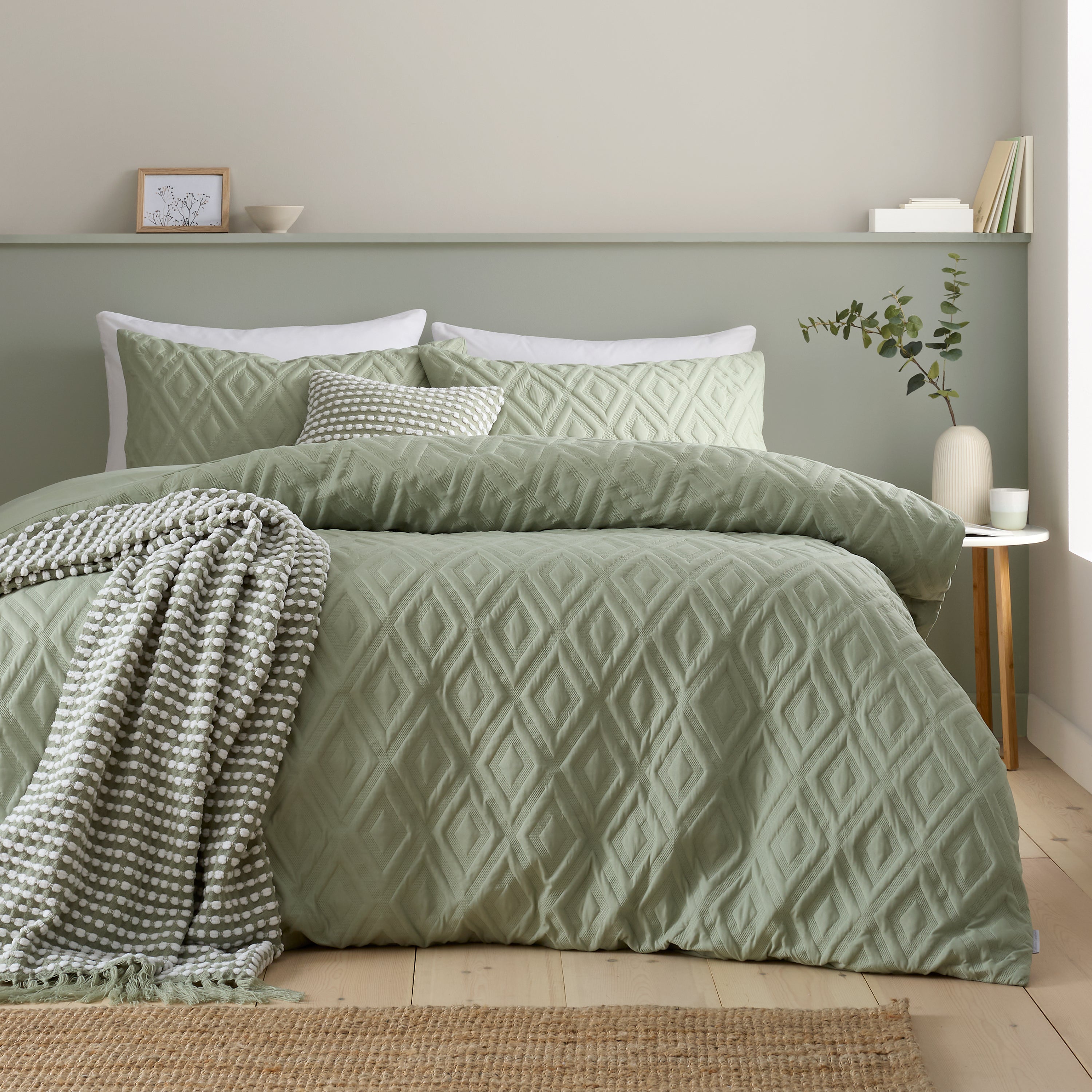 Jacob Geo Duvet Cover Set - Sage Green – Williamsons Factory Shop