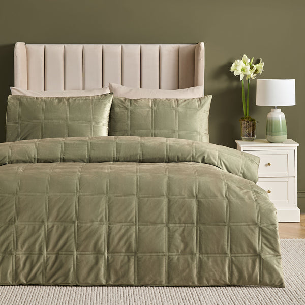 Soiree Brighton Square Velvet Duvet Cover Set - Green