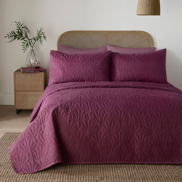Cavali Bedspread - Berry