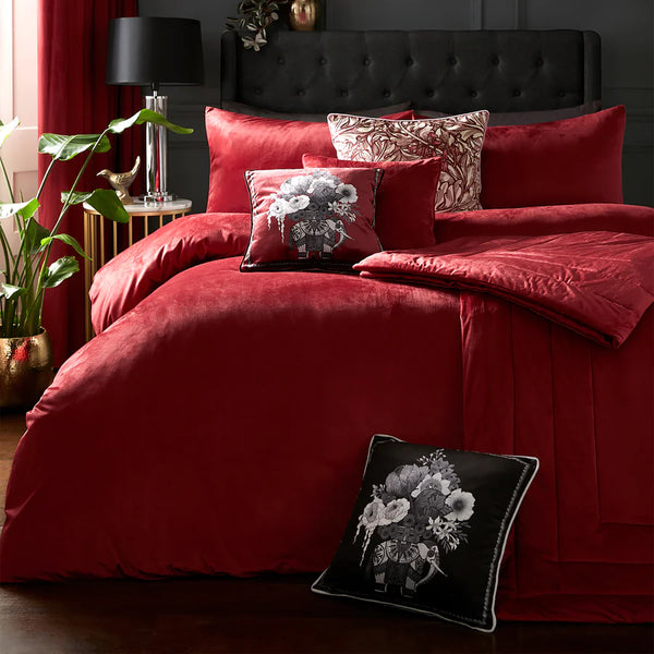 Laurence Llewelyn-Bowen Chic Bedspread - Red
