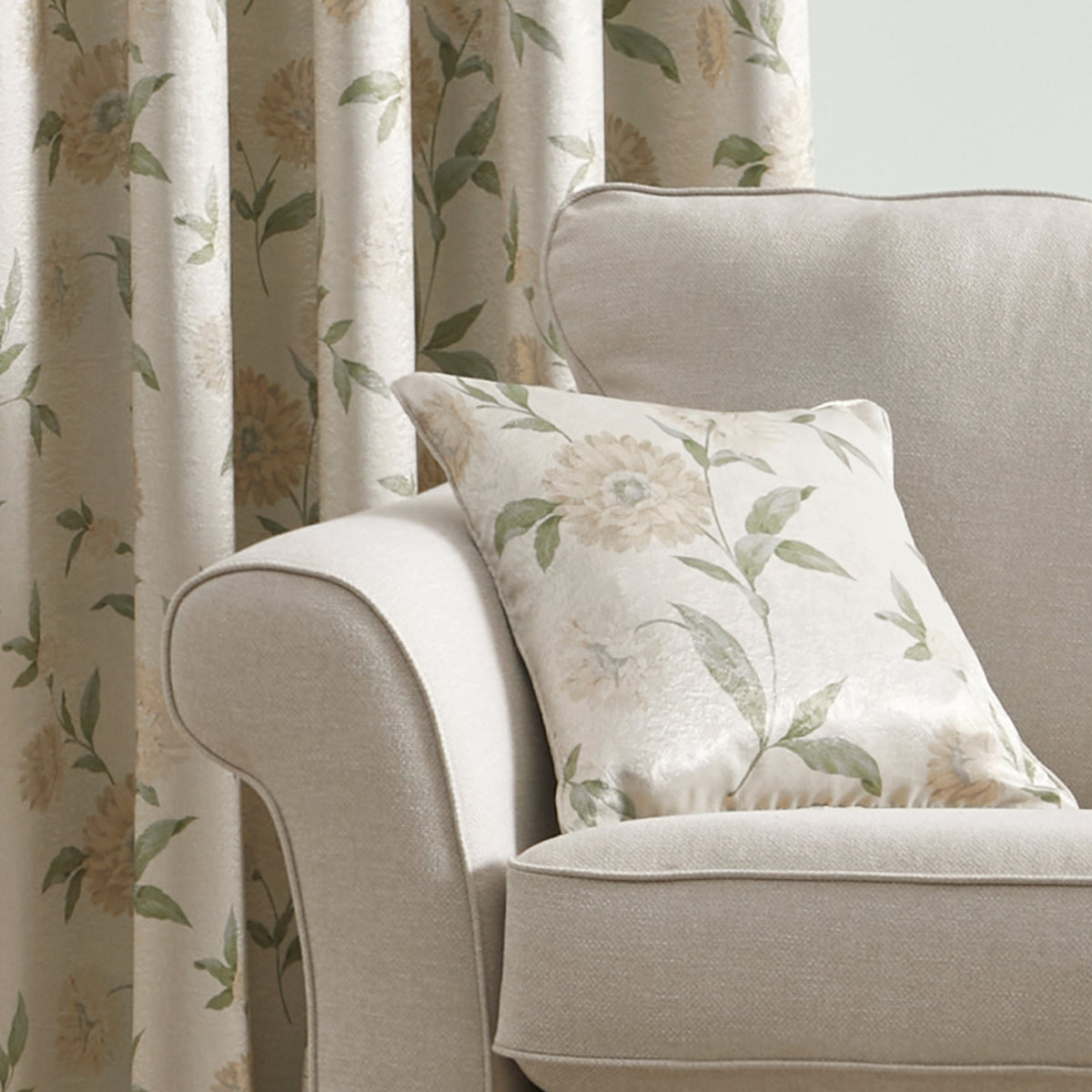Dreams & Drapes Dahlia Cushion - Natural