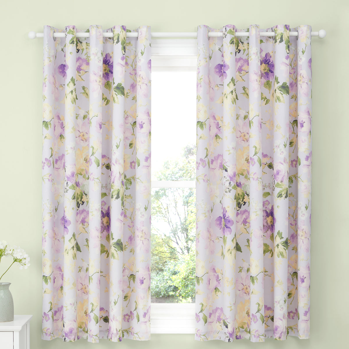 Dreams & Drapes Flourette Eyelet Curtains - Lilac