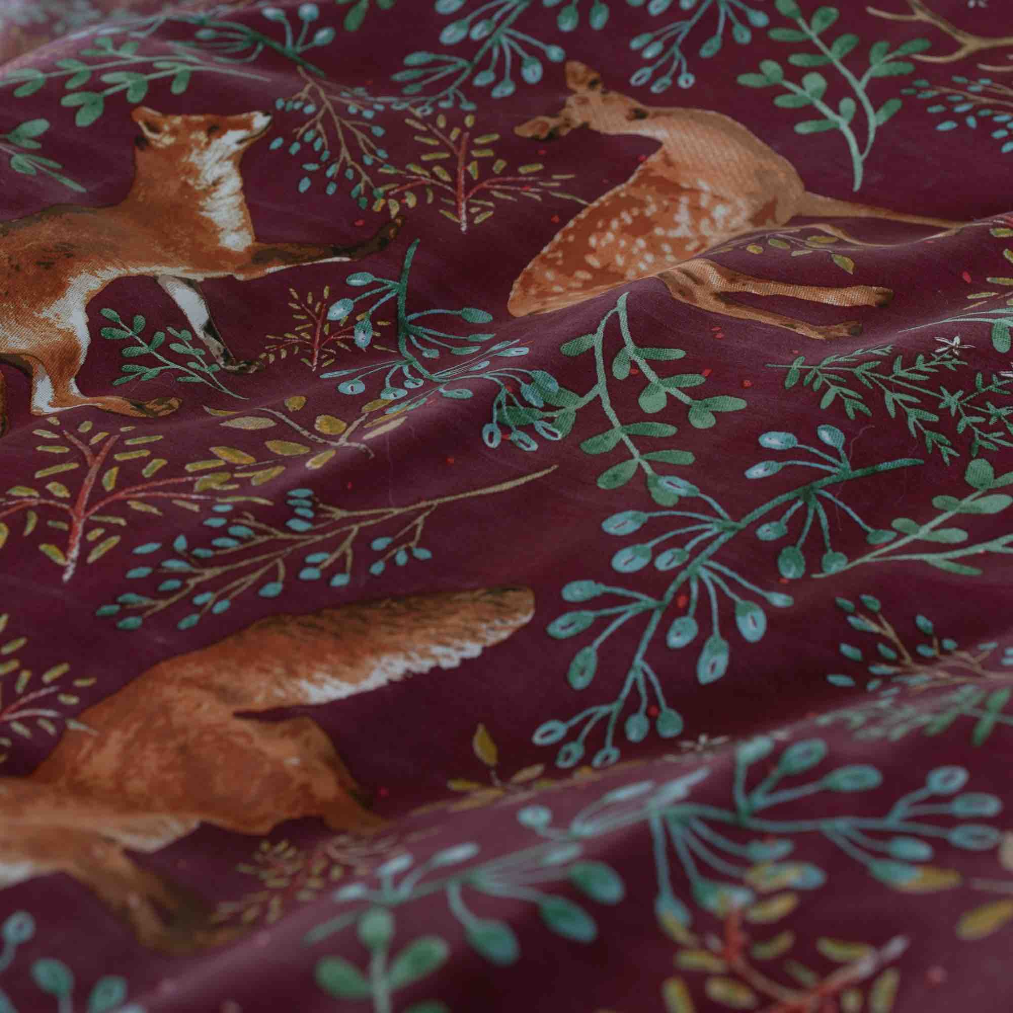Deyongs 1846 Fox & Deer Duvet Cover Set - Mulberry
