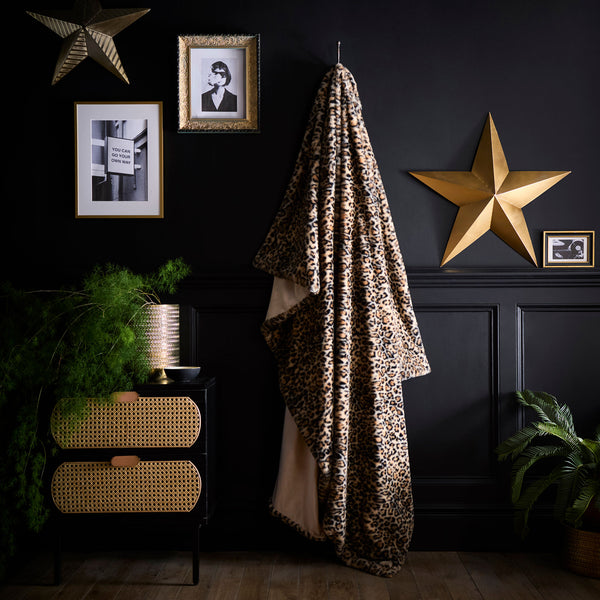 Fusion Snug Leopard Throw Fleece Throw - Natural