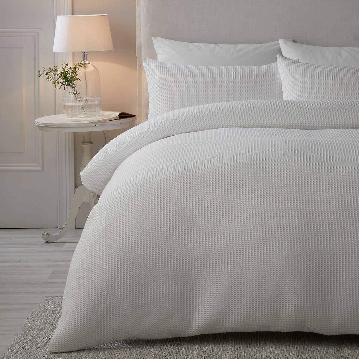 Serene Lindly Duvet Cover Set - White
