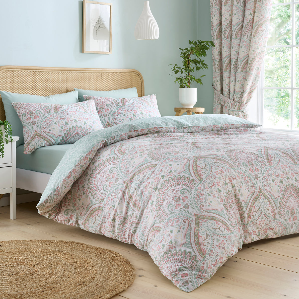 Dreams & Drapes Palais Duvet Cover Set - Green