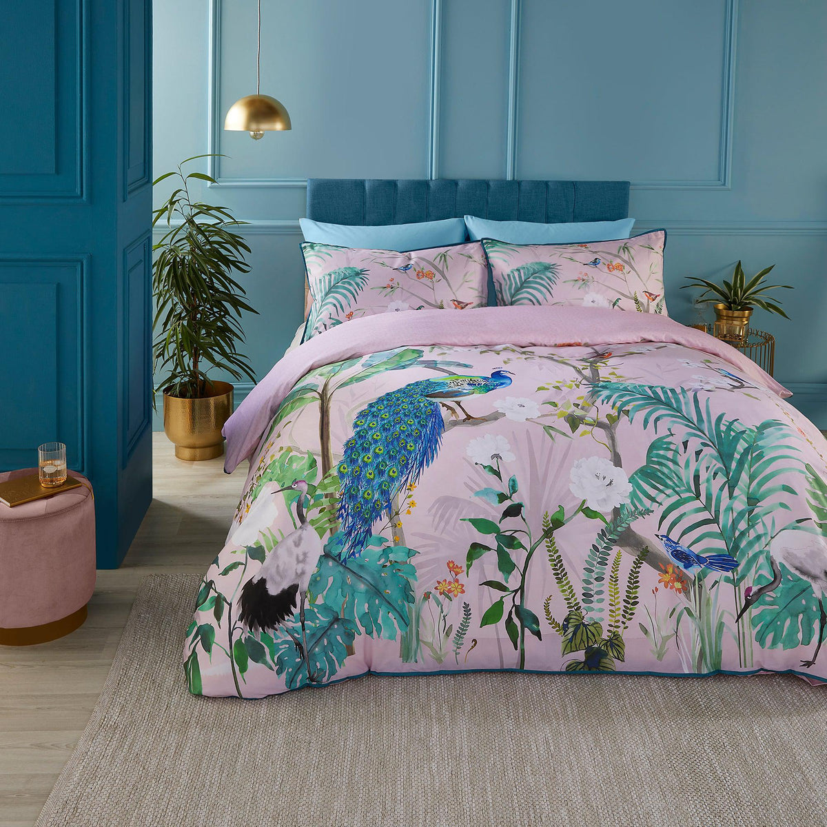 Soiree Peacock Jungle Duvet Cover Set - Pink