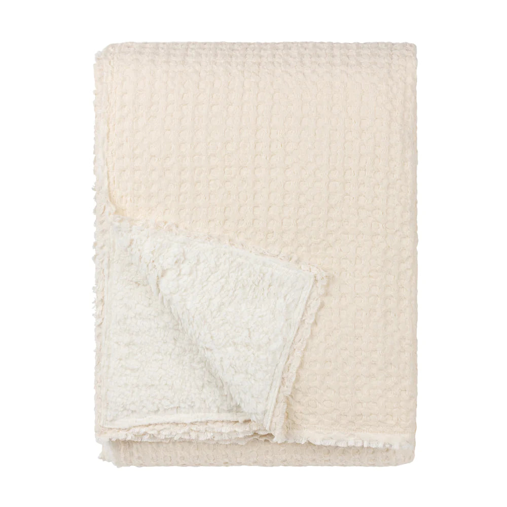 Yard Ronan Sherpa Throw - Natural - Williamsons Home