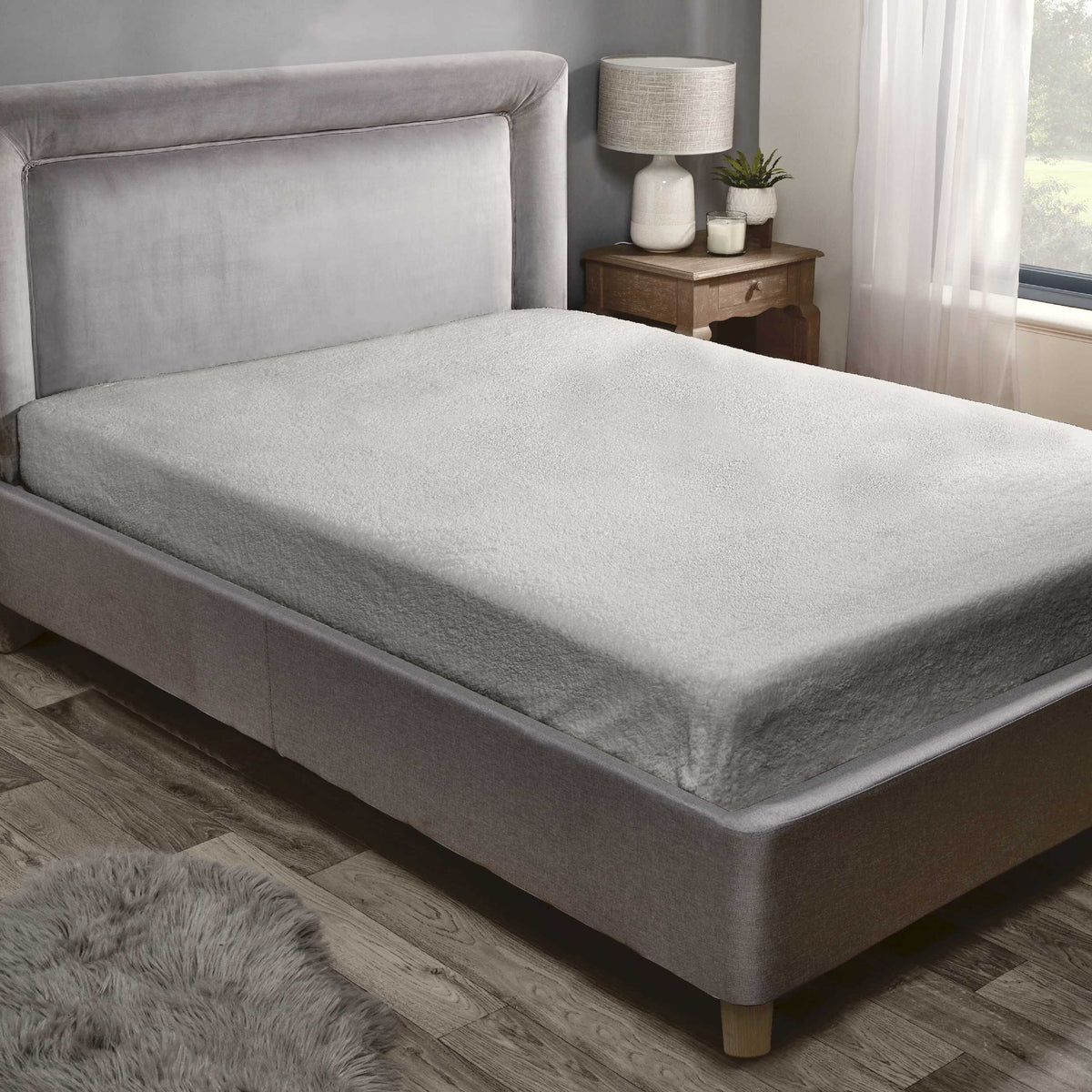 Sherpa Teddy Fleece Fitted Sheet - Silver - Williamsons Home