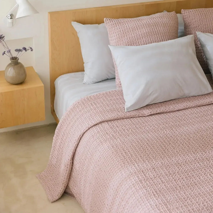 Santa Luzia Waffle Bedspread - Pink - Williamsons Factory Shop