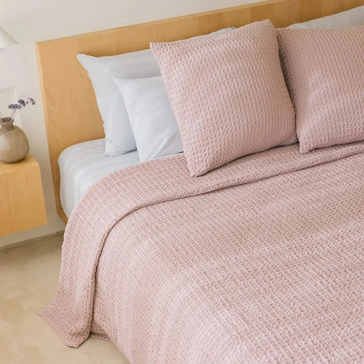 Santa Luzia Waffle Bedspread - Pink - Williamsons Factory Shop