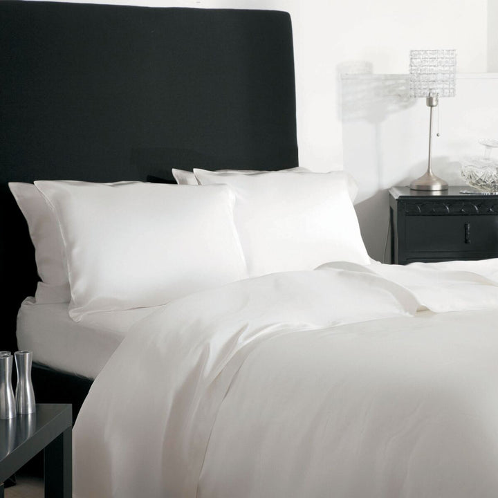 Belledorm 100% Mulberry Silk Duvet Cover - Ivory - Williamsons Factory Shop