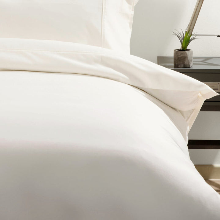 Belledorm 600TC Cotton Sateen Duvet Cover - Ivory - Williamsons Factory Shop