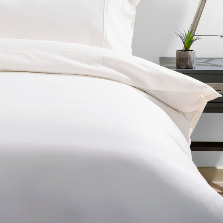 Belledorm 600TC Cotton Sateen Duvet Cover - White - Williamsons Factory Shop
