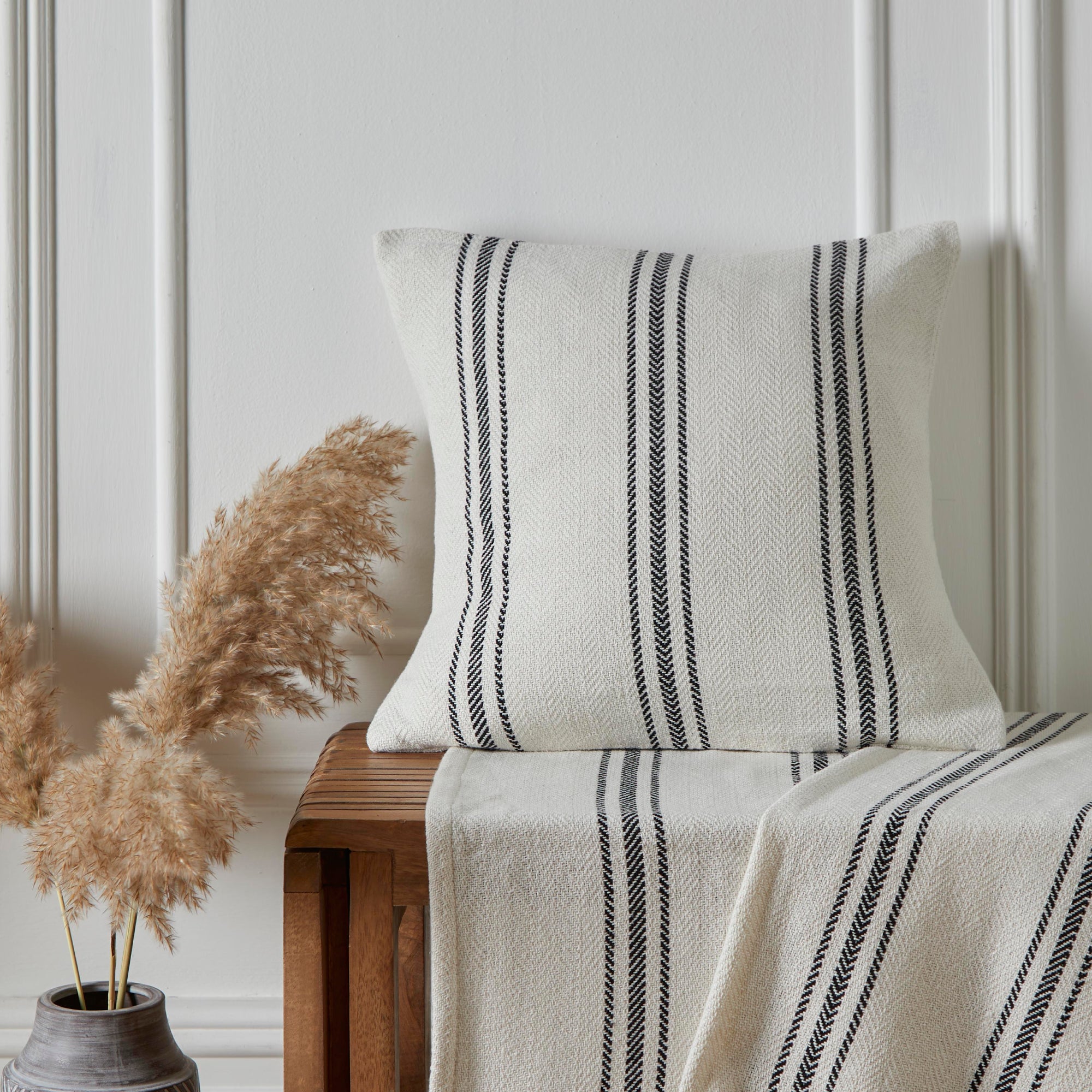 Drift Home Brinley Recycled Cotton Throw - Cream