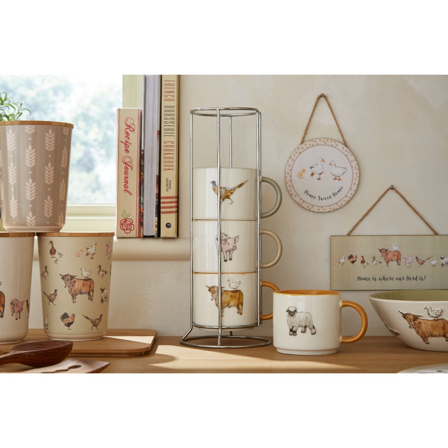 Buttercup Farm Set of 4 Stacking Mugs In Holder