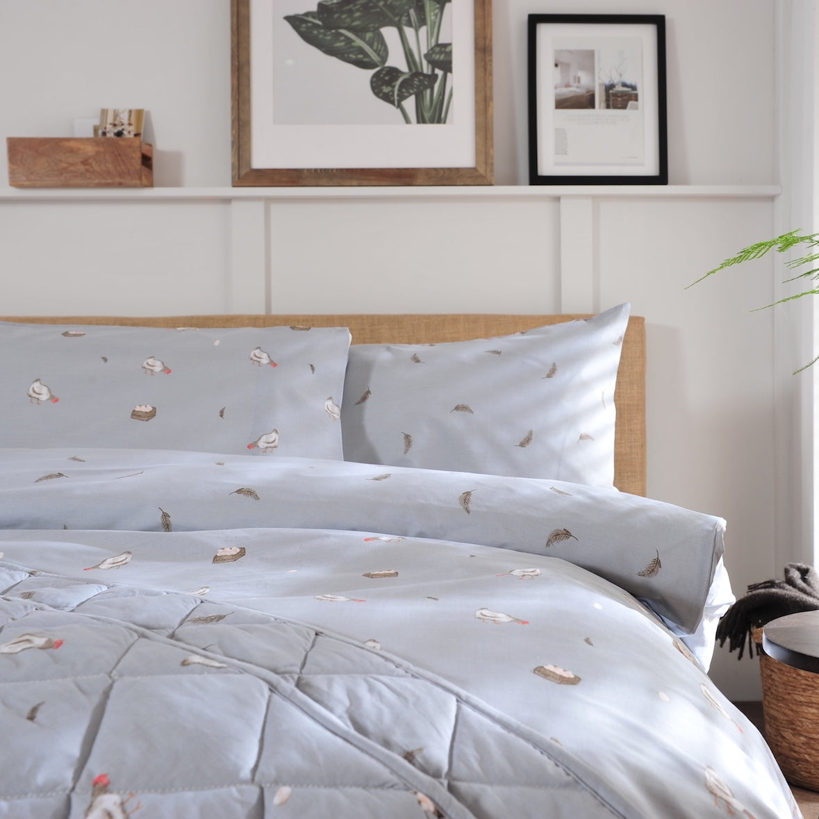 Deyongs 1846 Chickens Duvet Cover Set