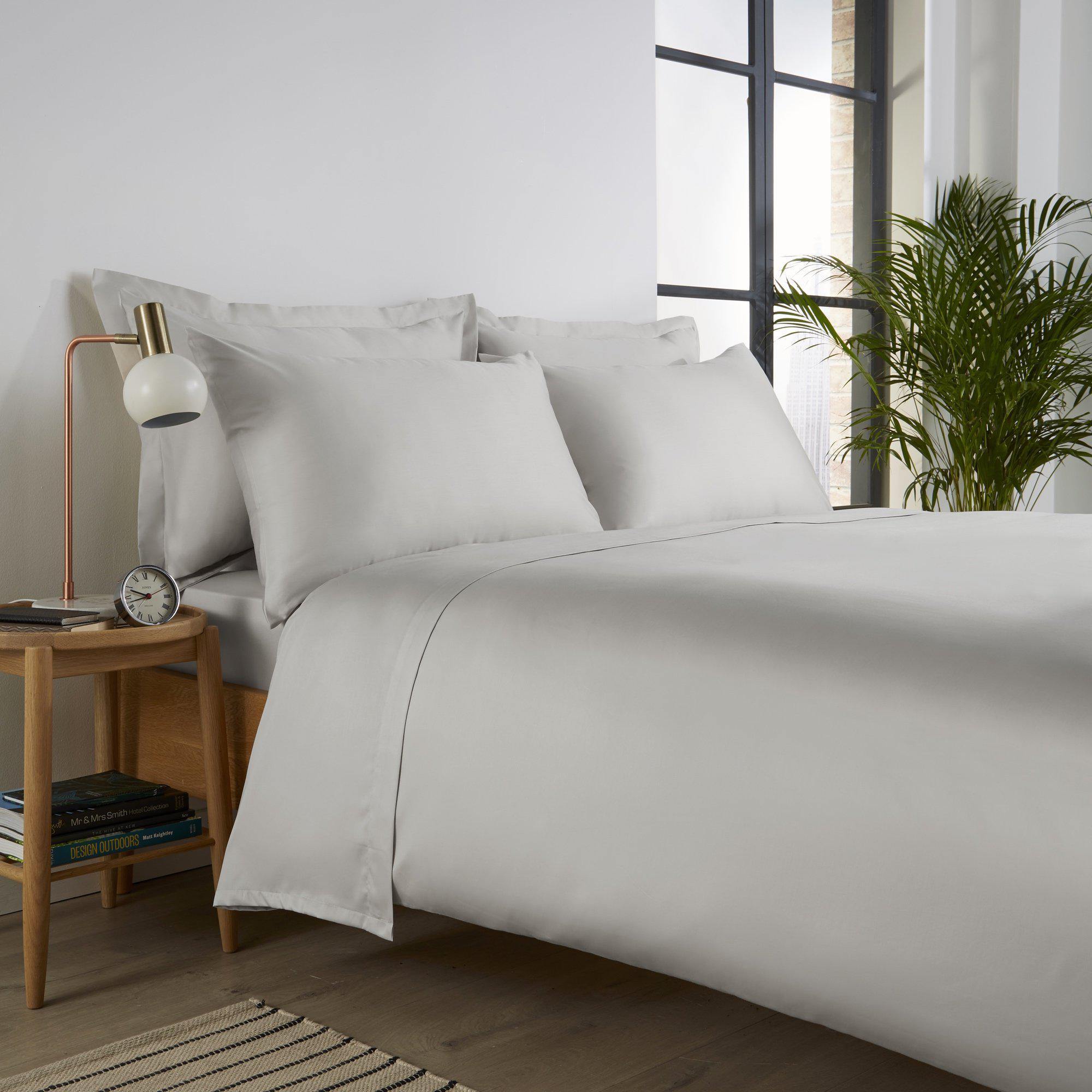 Christy Sateen Cotton Fitted Sheets 400TC – Platinum-Williamsons Factory Shop