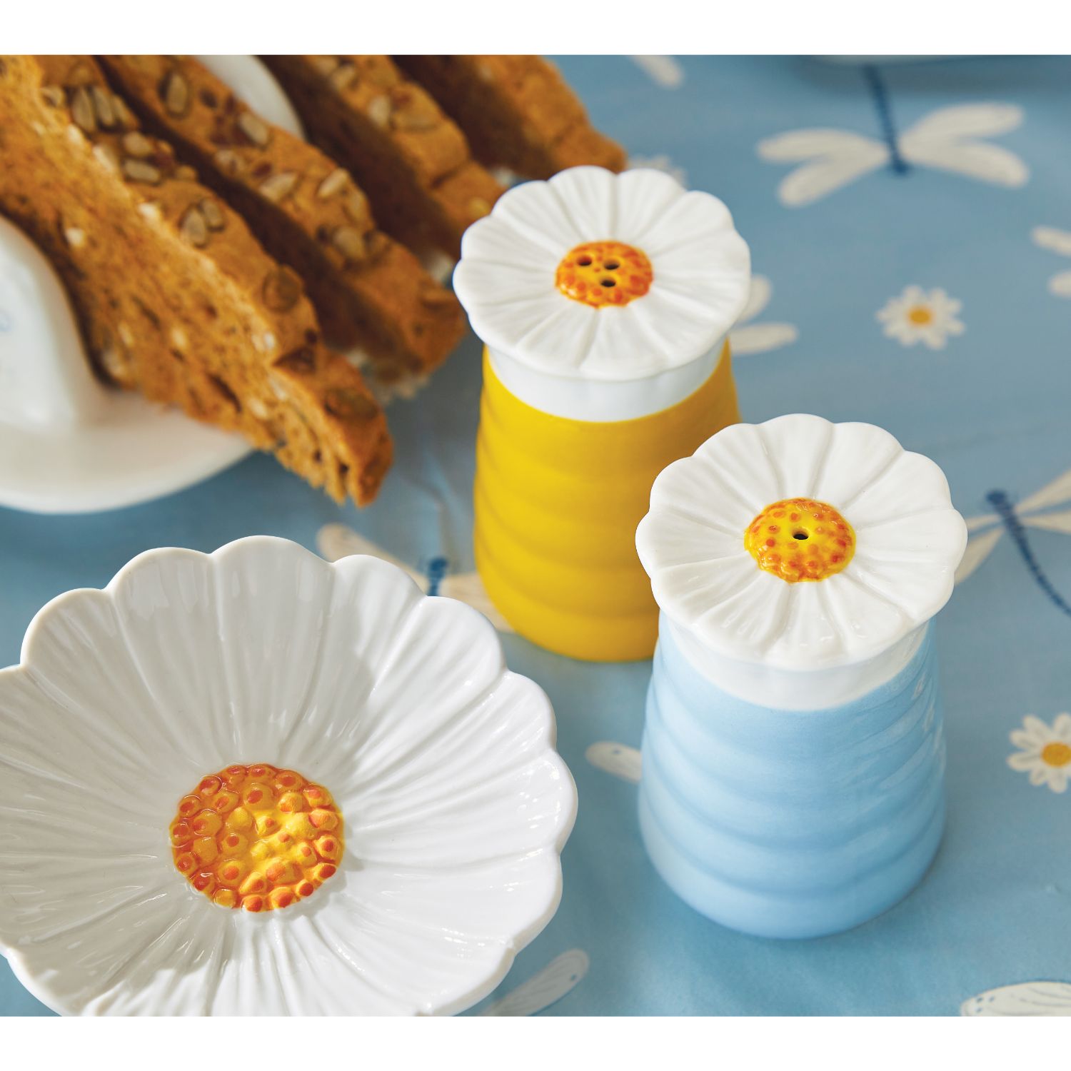 English Meadow Ceramic Salt & Pepper Shaker Set