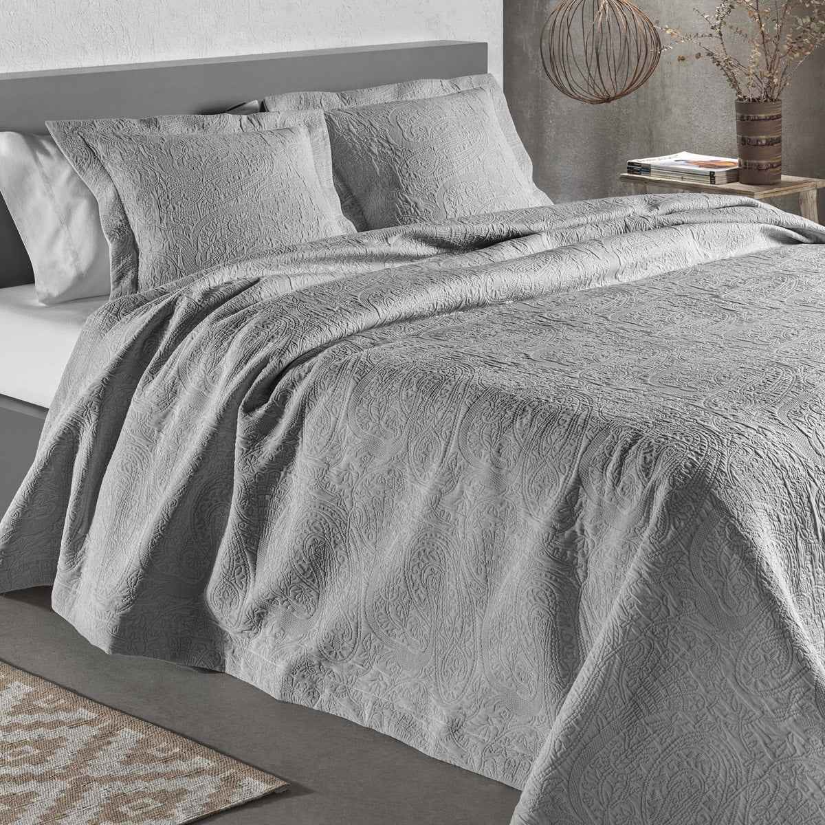 Kashmir Bedspread - Grey