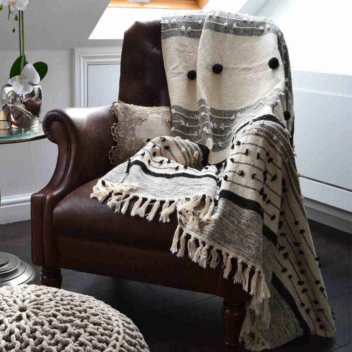 Nina Textured Throw - Grey/White - Williamsons Factory Shop