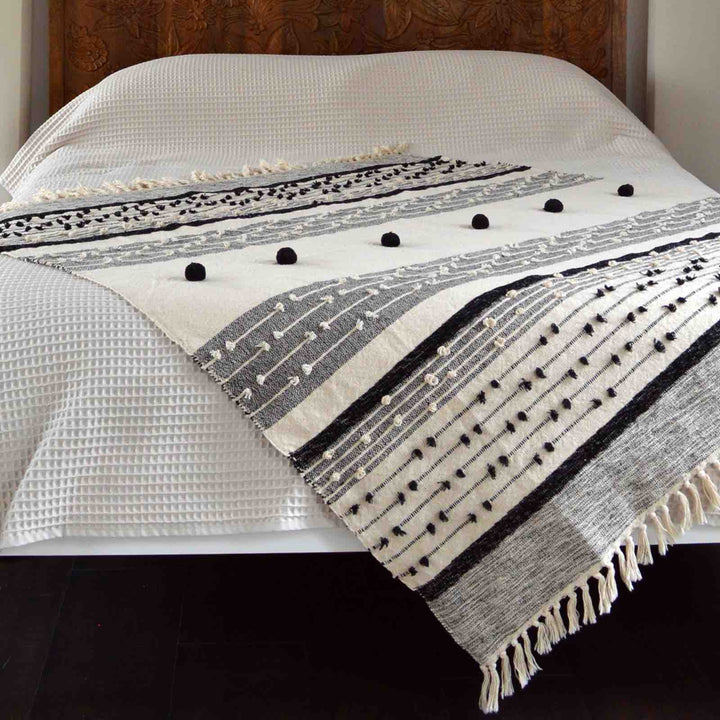 Nina Textured Throw - Grey/White - Williamsons Factory Shop