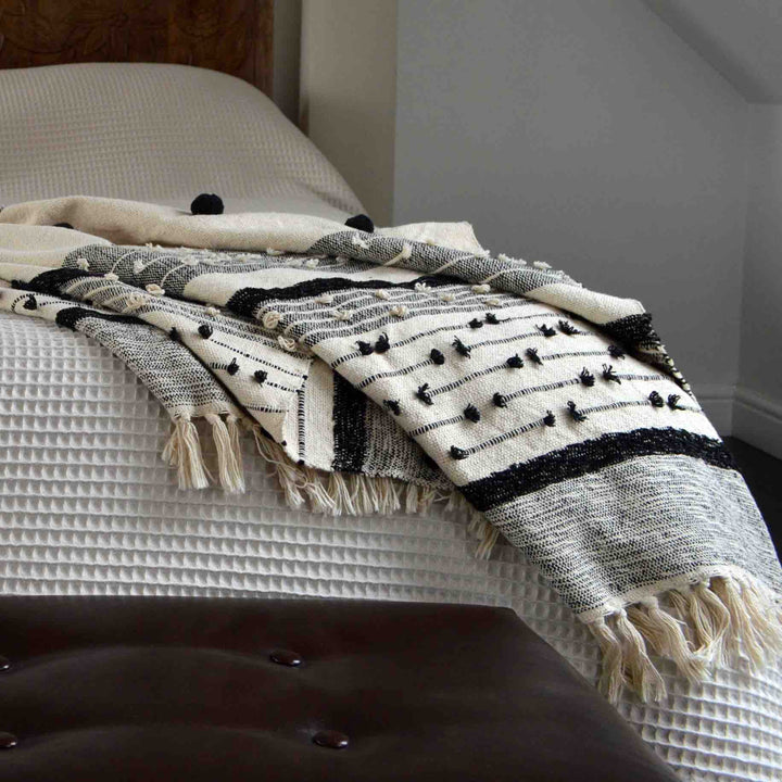 Nina Textured Throw - Grey/White - Williamsons Factory Shop