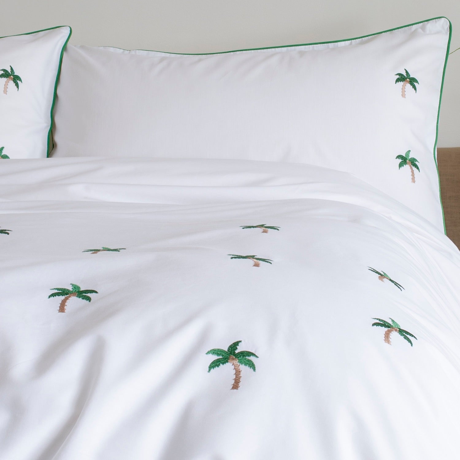 The Lyndon Company Palm Motif Duvet Cover Set