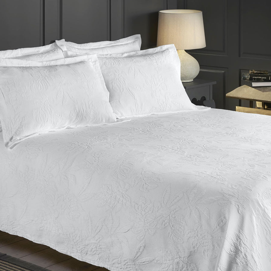 Richmond Woven Bedspread - White - Williamsons Factory Shop