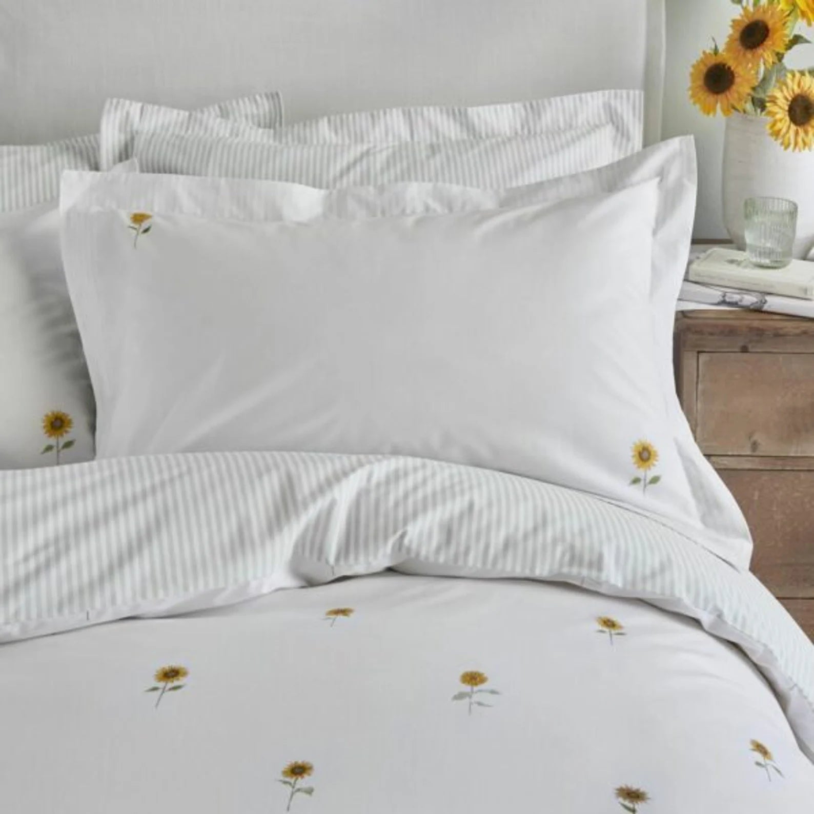 Sophie Allport Sunflowers Duvet Set - White